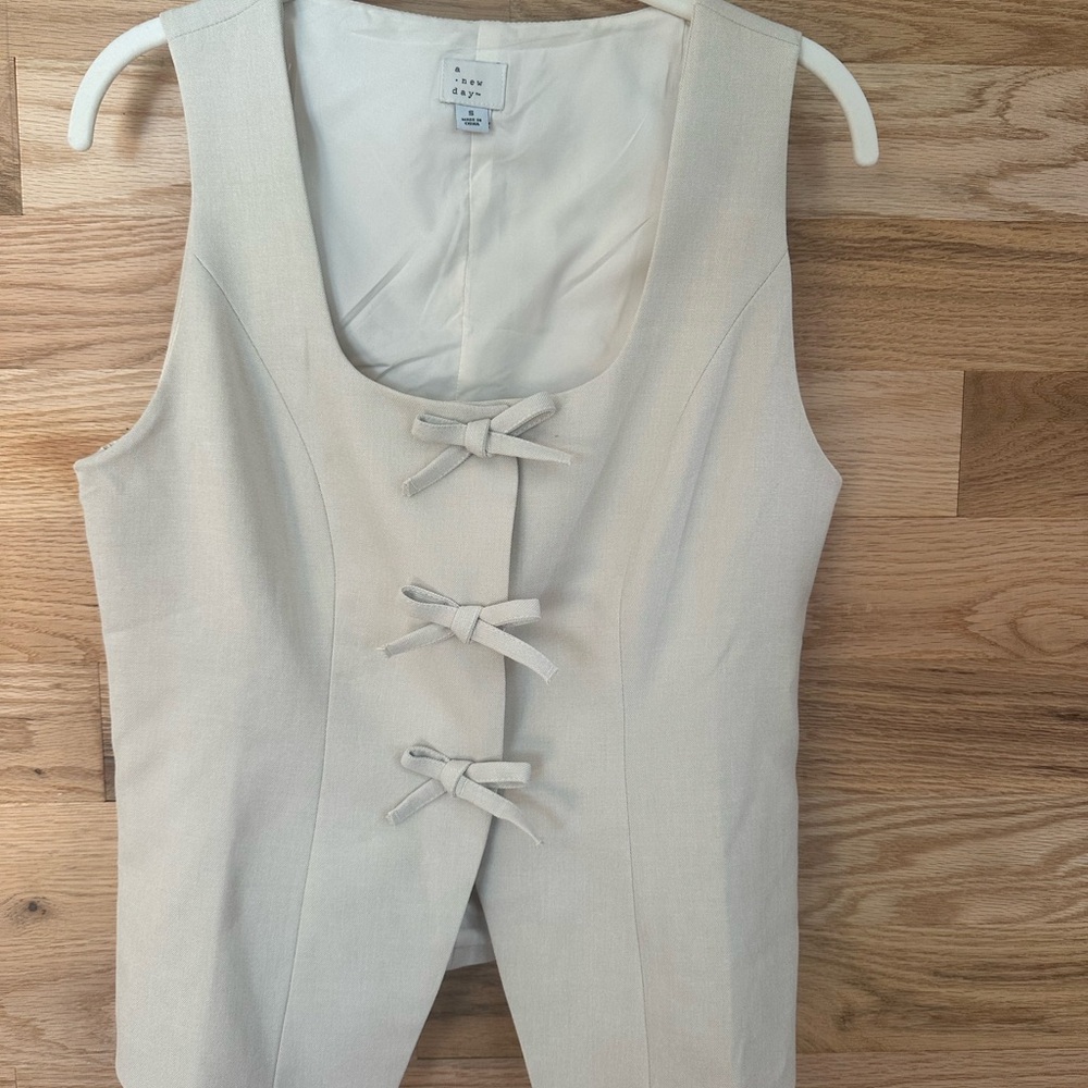 a new day Cream Sleeveless Top with Bow Accents